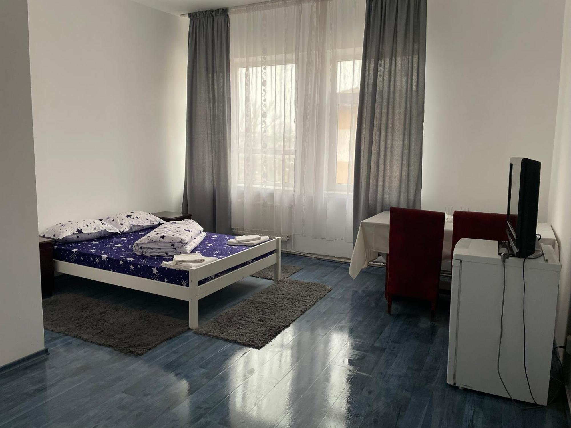 Studio Rentals Onesti Exterior foto